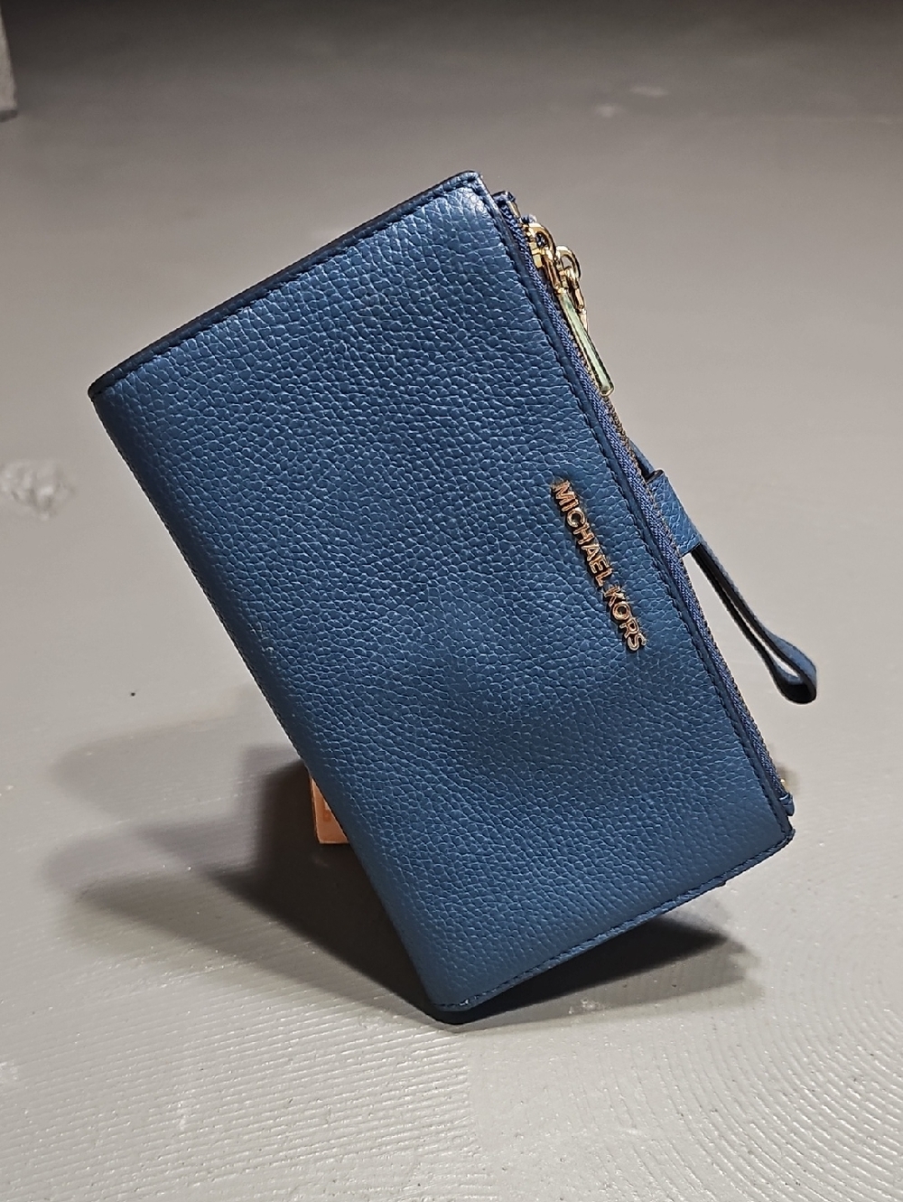 Michael Kors EUC Jet Set Travel Double Zip Wristlet Wallet Blue Pebbled Leather